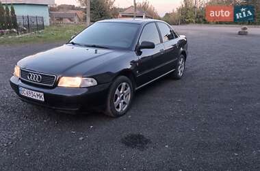Седан Audi A4 1996 в Горохове