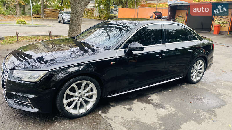 Седан Audi A4 2019 в Кропивницком