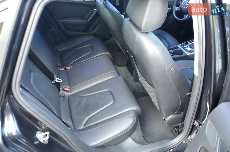 Седан Audi A4 2014 в Львові