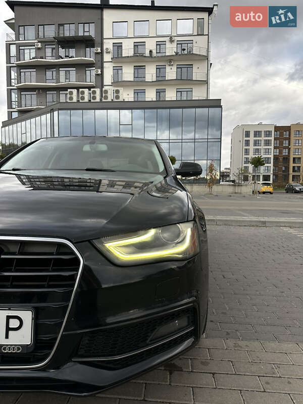 Седан Audi A4 2014 в Рівному