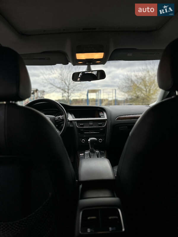 Седан Audi A4 2014 в Рівному