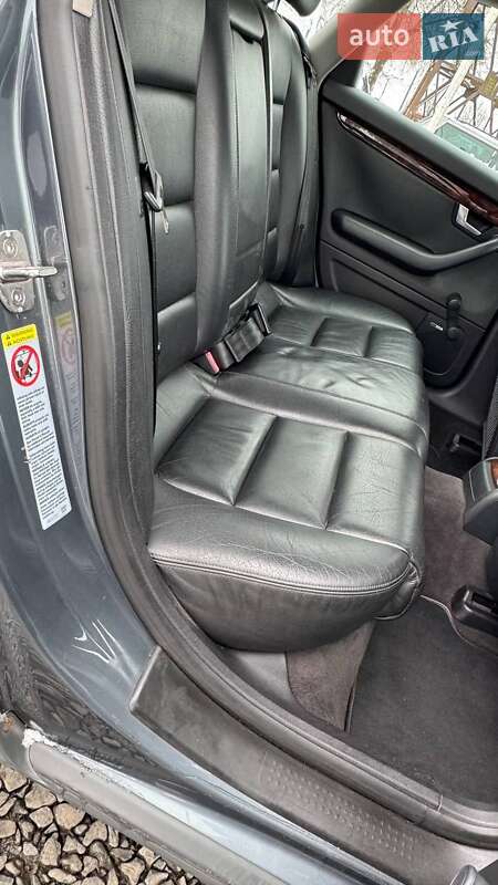 Седан Audi A4 2001 в Луцке