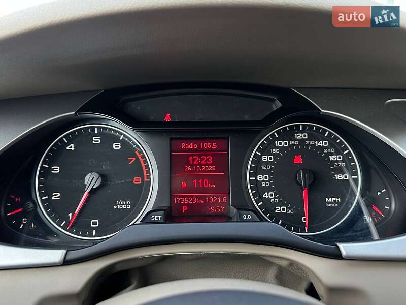 Седан Audi A4 2011 в Киеве