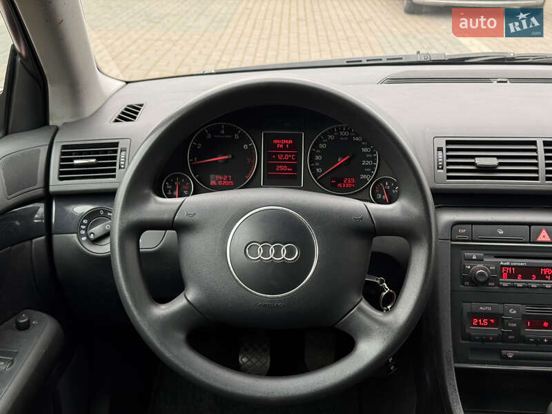 Седан Audi A4 2003 в Луцке фото 18 Седан Audi A4 2003 в Луцке
