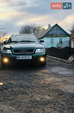 Універсал Audi A4 2000 в Дубні