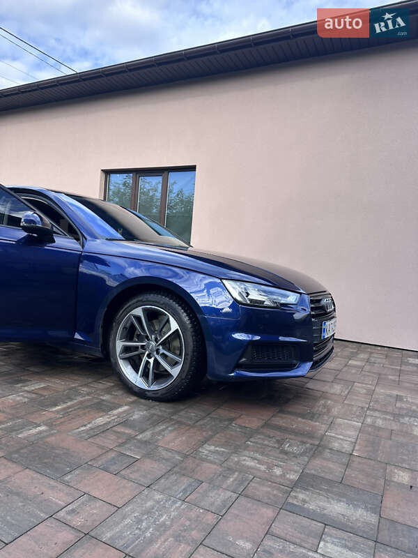 Седан Audi A4 2019 в Києві