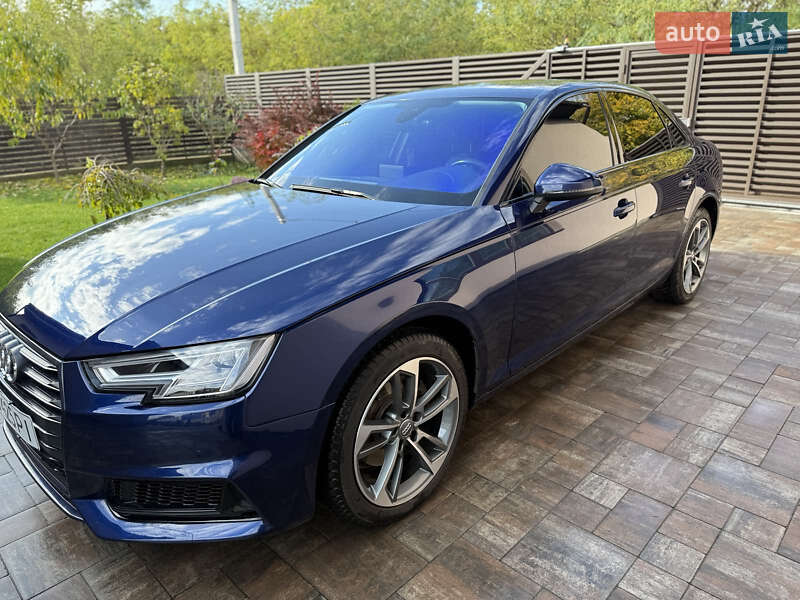 Седан Audi A4 2019 в Києві