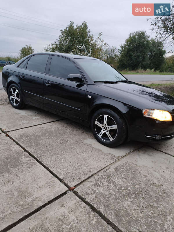 Седан Audi A4 2006 в Виноградові