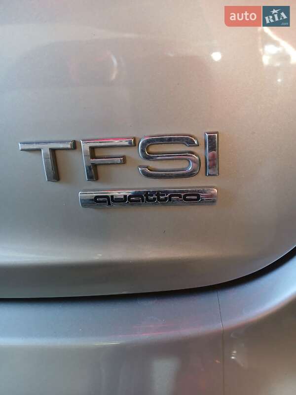 Седан Audi A4 2014 в Львове