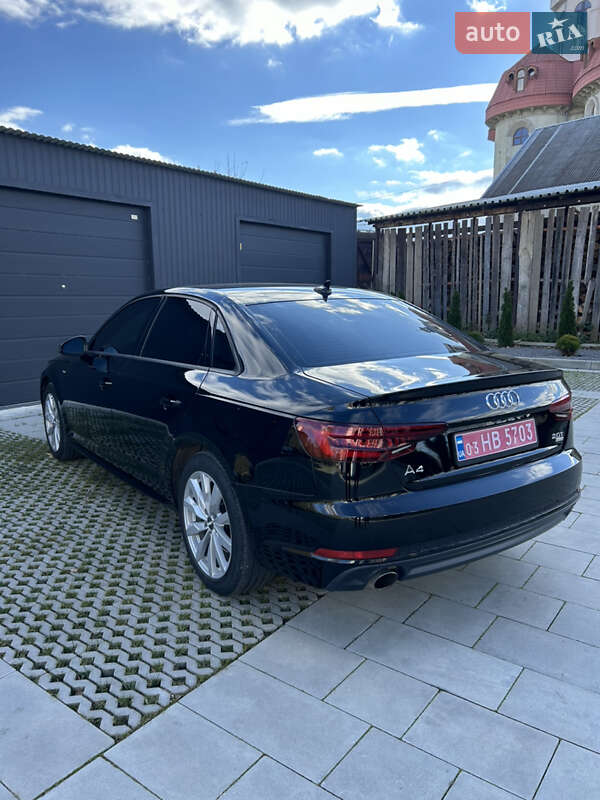 Седан Audi A4 2018 в Самборе