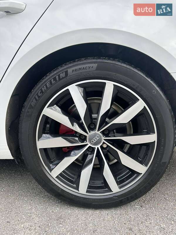 Седан Audi A4 2017 в Городку фото 26 Седан Audi A4 2017 в Городку