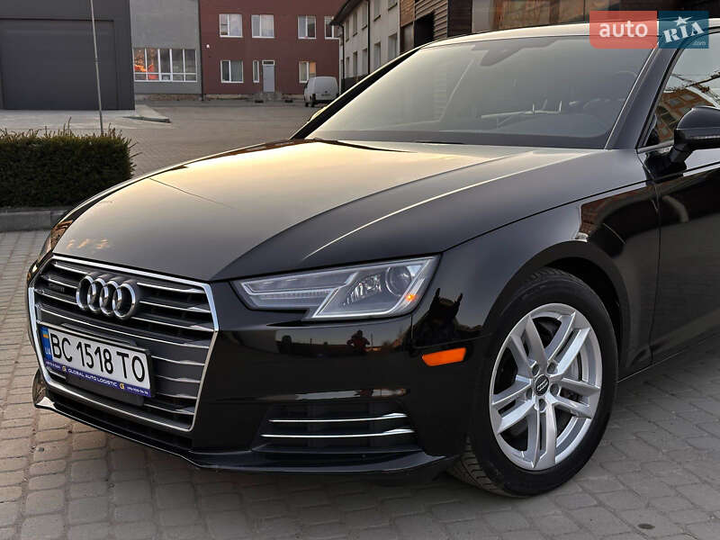 Седан Audi A4 2017 в Львові