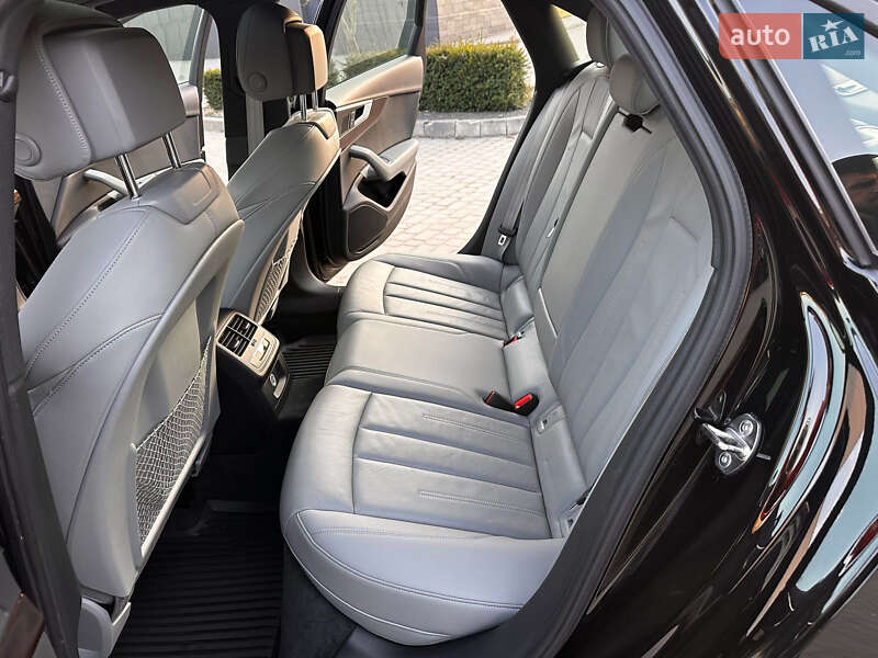 Седан Audi A4 2017 в Львові