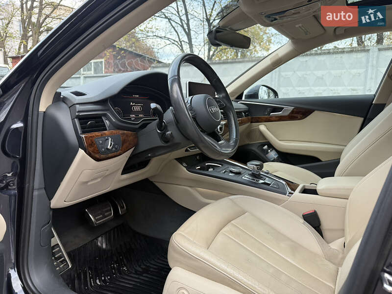 Седан Audi A4 2016 в Киеве