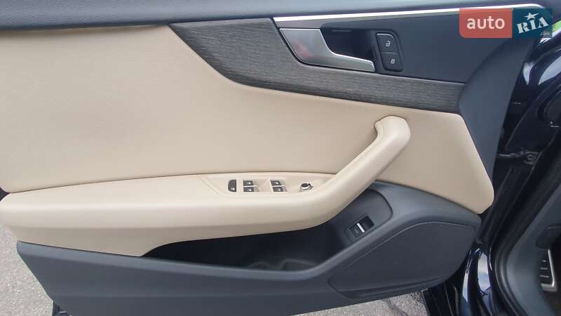 Седан Audi A4 2018 в Киеве