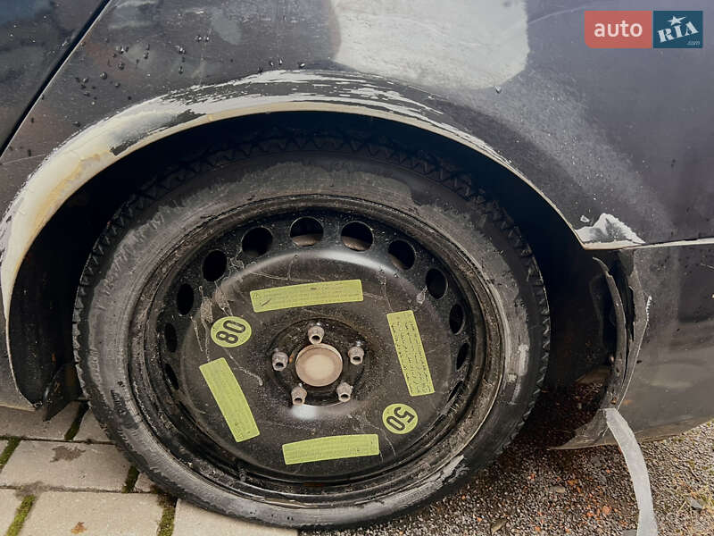 Седан Audi A4 2013 в Ровно