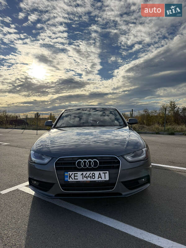 Audi A4 2012