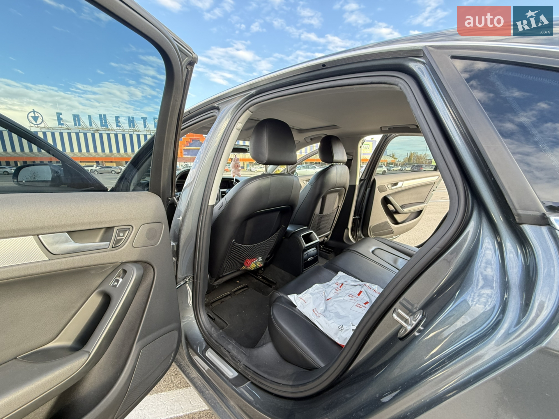 2012 Audi A4 - мініатюра 15