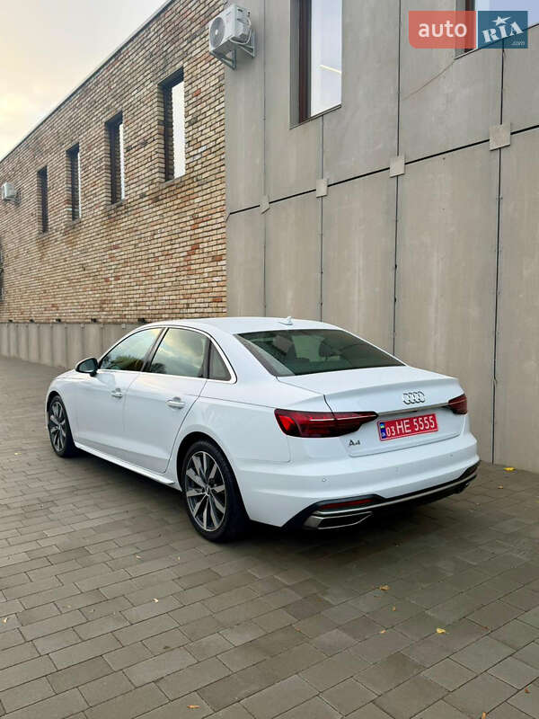 Седан Audi A4 2020 в Луцке
