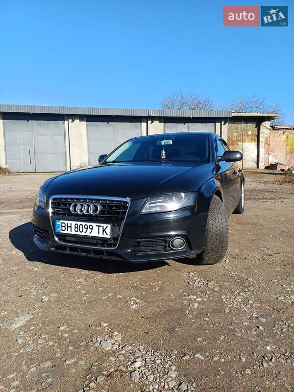 Седан Audi A4 2010 в Запоріжжі