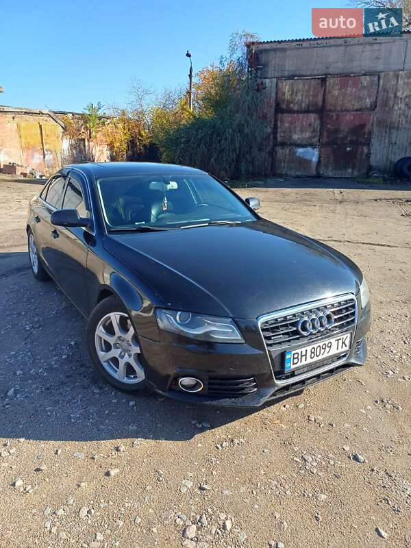 Седан Audi A4 2010 в Запоріжжі
