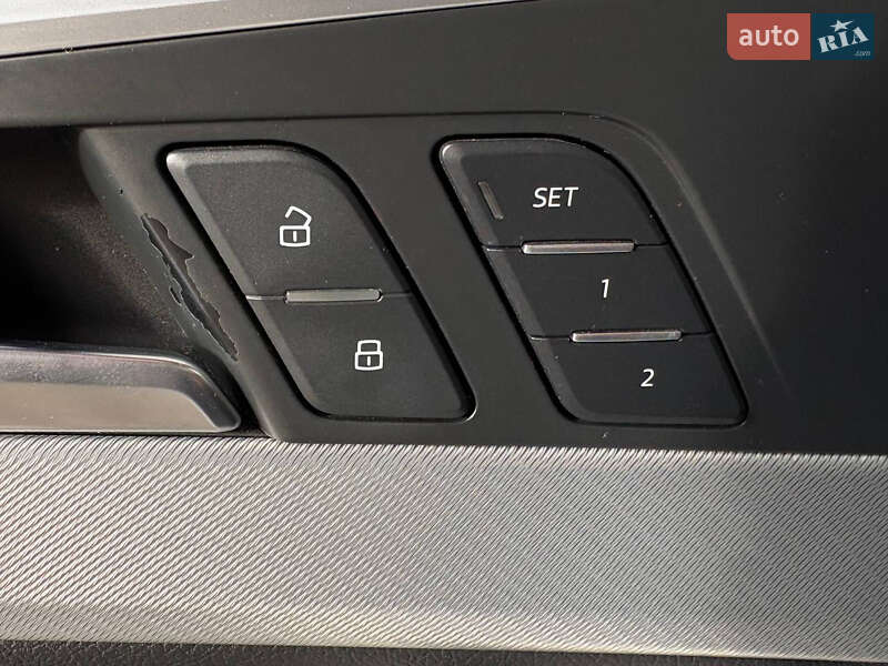 Седан Audi A4 2016 в Львові фото 13 Седан Audi A4 2016 в Львові