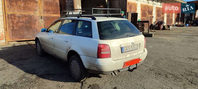 Універсал Audi A4 2000 в Васильківці