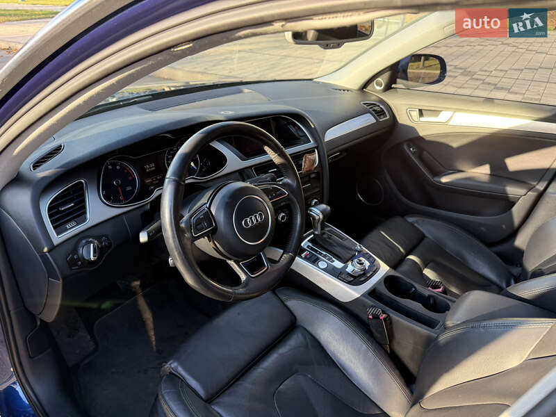 Седан Audi A4 2013 в Краматорську