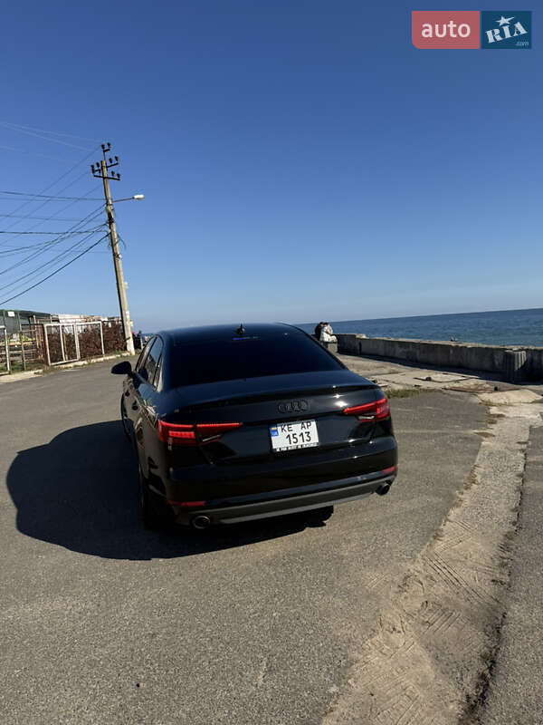 Седан Audi A4 2017 в Кривому Розі