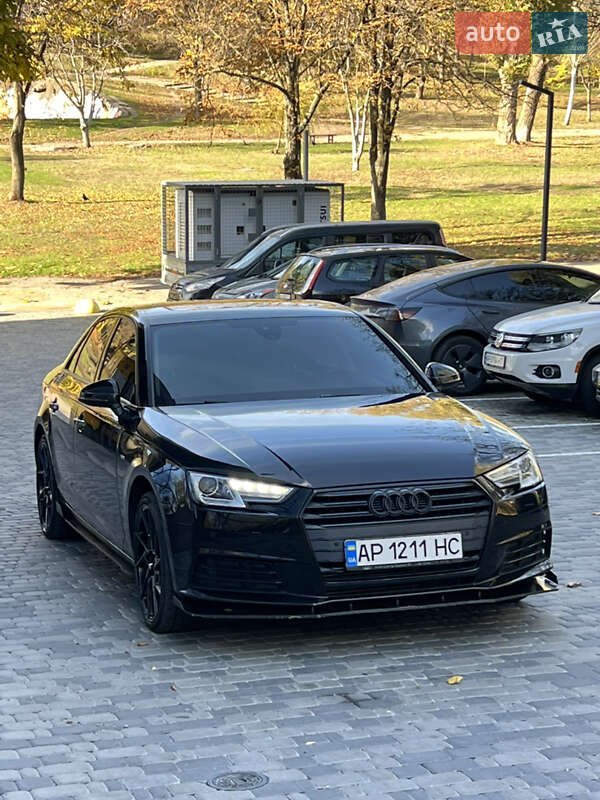 Седан Audi A4 2016 в Запоріжжі