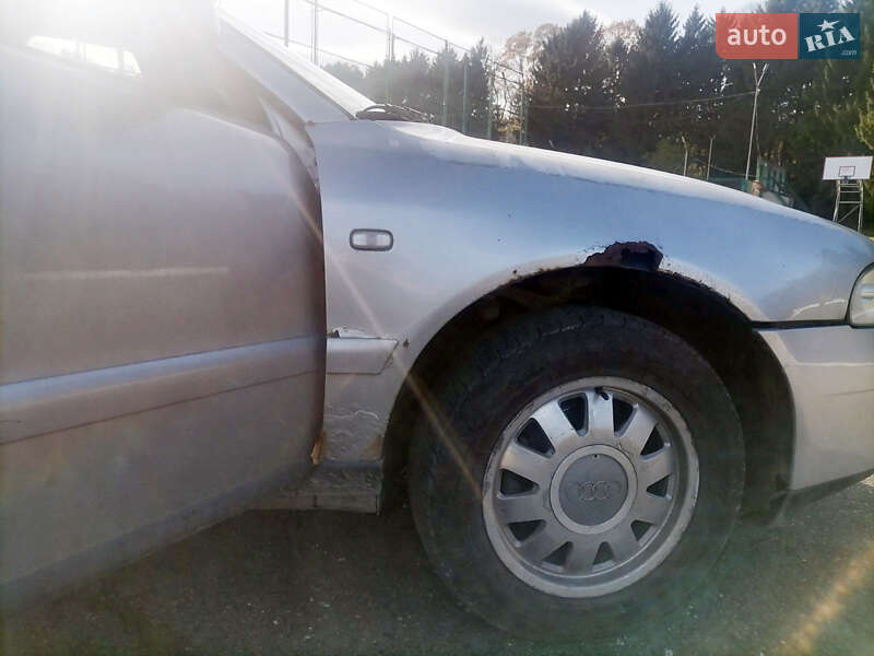 Седан Audi A4 1999 в Бурштині фото 16 Седан Audi A4 1999 в Бурштині