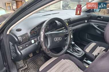 Седан Audi A4 1995 в Кам'янець-Подільському