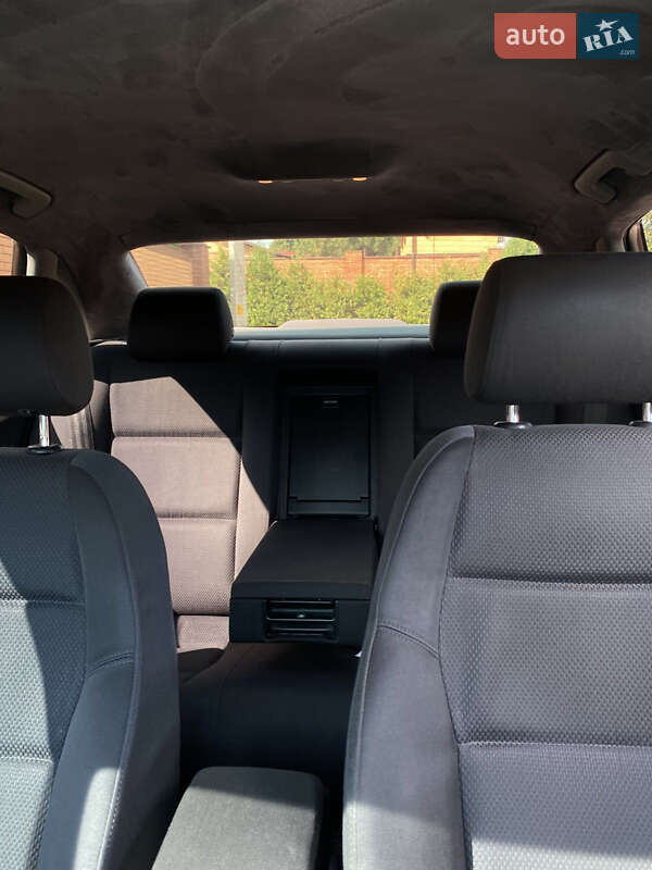 Седан Audi A4 2002 в Олександрії