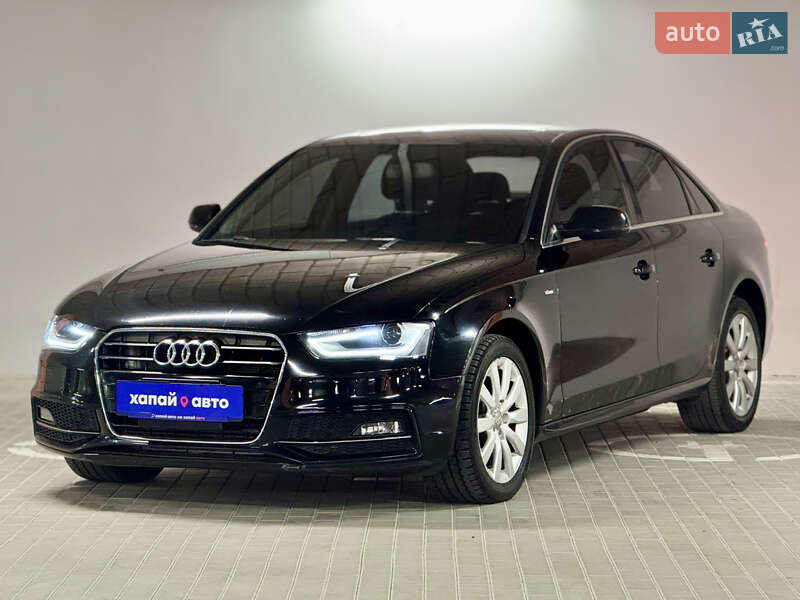 Седан Audi A4 2014 в Києві