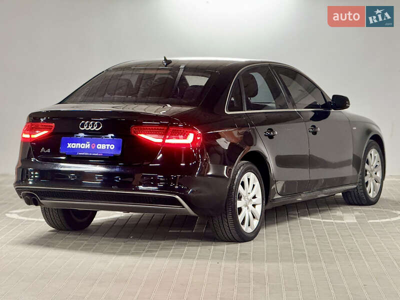 Седан Audi A4 2014 в Києві