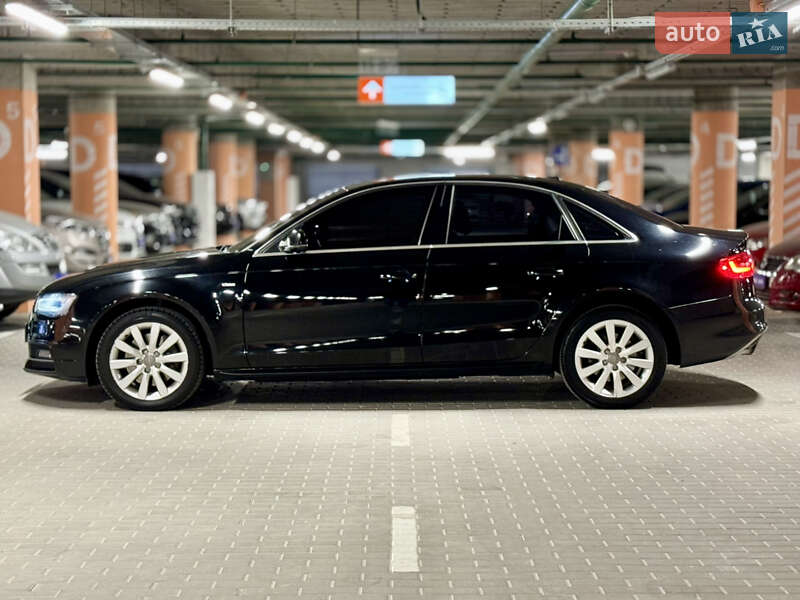 Седан Audi A4 2014 в Києві