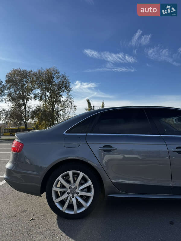 Седан Audi A4 2014 в Києві фото 3 Седан Audi A4 2014 в Києві