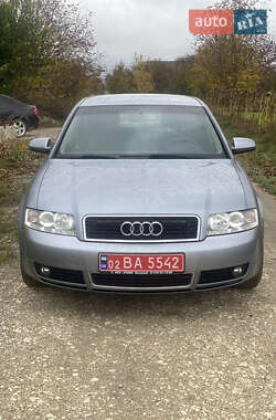 Седан Audi A4 2001 в Турбовом