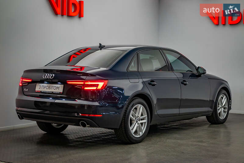 Седан Audi A4 2016 в Києві