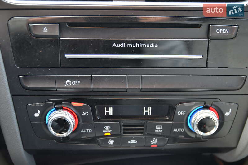 Седан Audi A4 2013 в Луцке