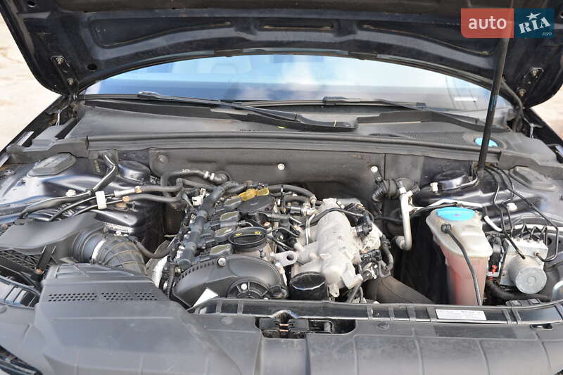 Седан Audi A4 2013 в Луцке