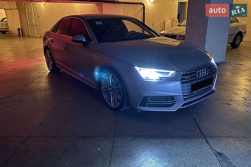 Седан Audi A4 2018 в Києві