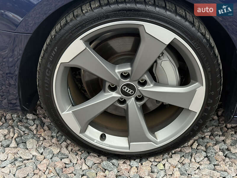 Седан Audi A4 2021 в Києві