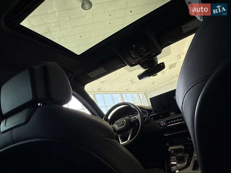 Седан Audi A4 2023 в Одессе