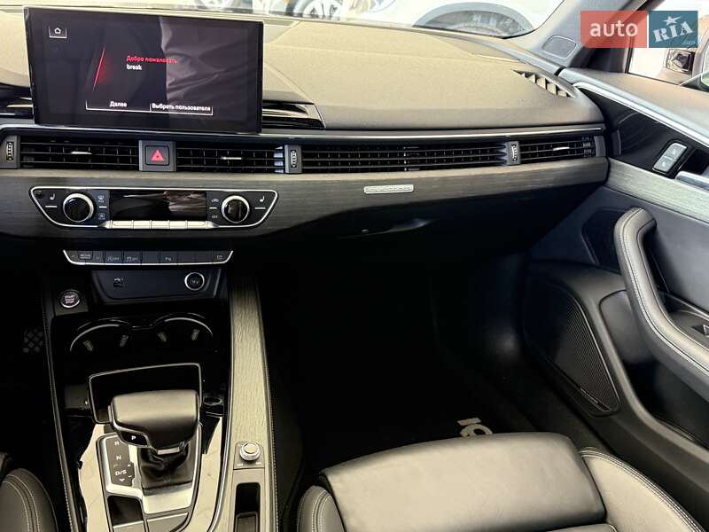 Седан Audi A4 2023 в Одессе