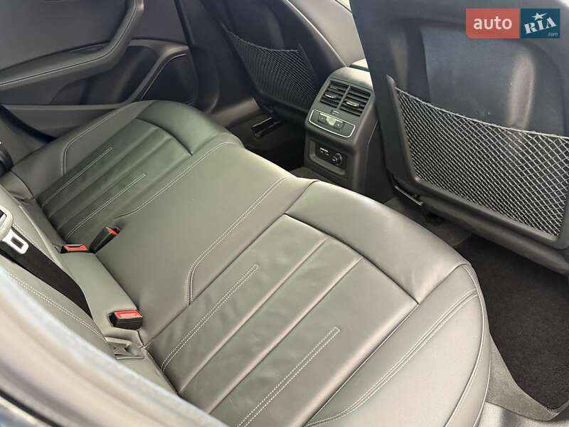 Седан Audi A4 2023 в Одессе
