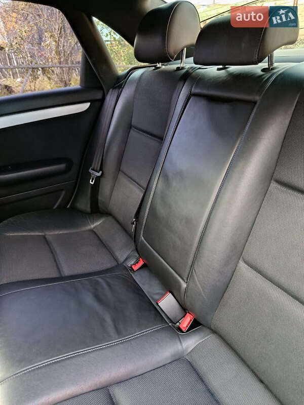 Седан Audi A4 2003 в Степани фото 23 Седан Audi A4 2003 в Степани