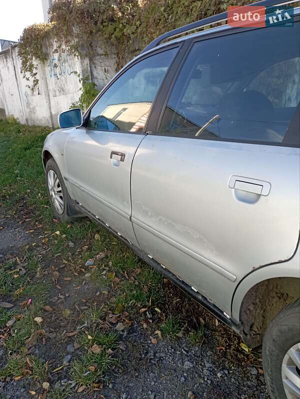 Универсал Audi A4 1998 в Калиновке