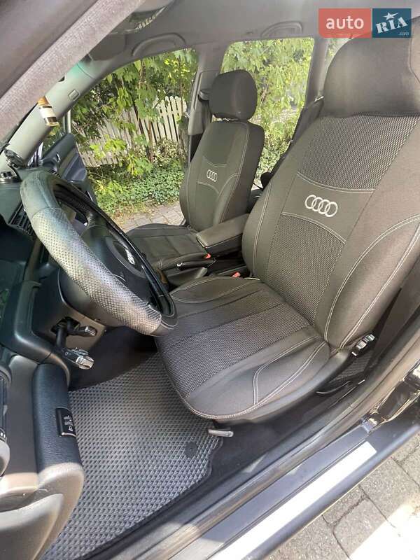 Універсал Audi A4 2000 в Києві