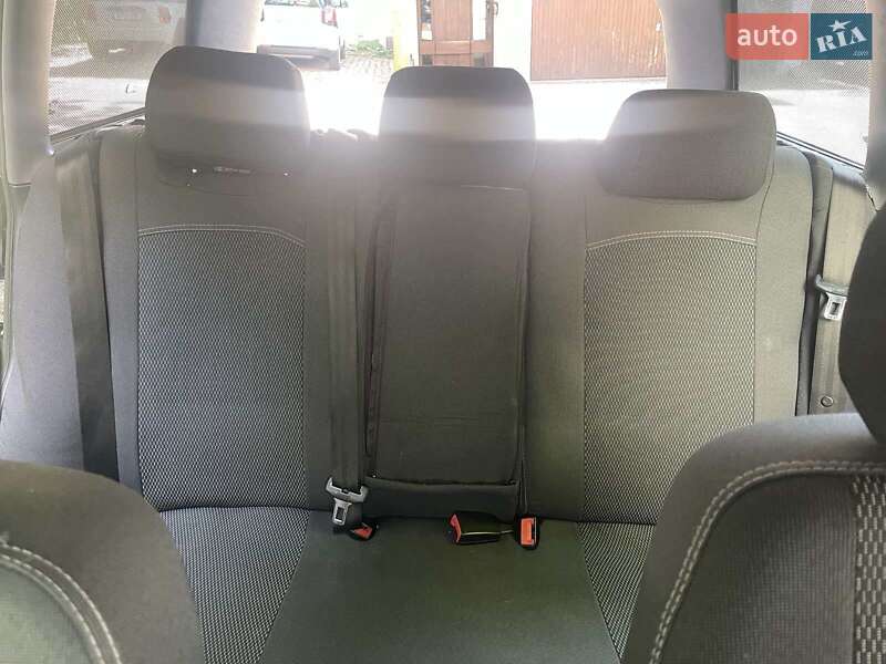 Універсал Audi A4 2000 в Києві